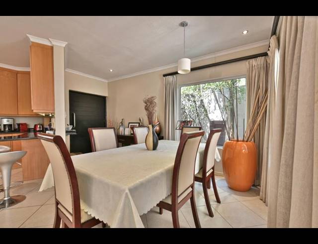 3 BEDROOM HOUSE FOR SALE IN SANDOWN
